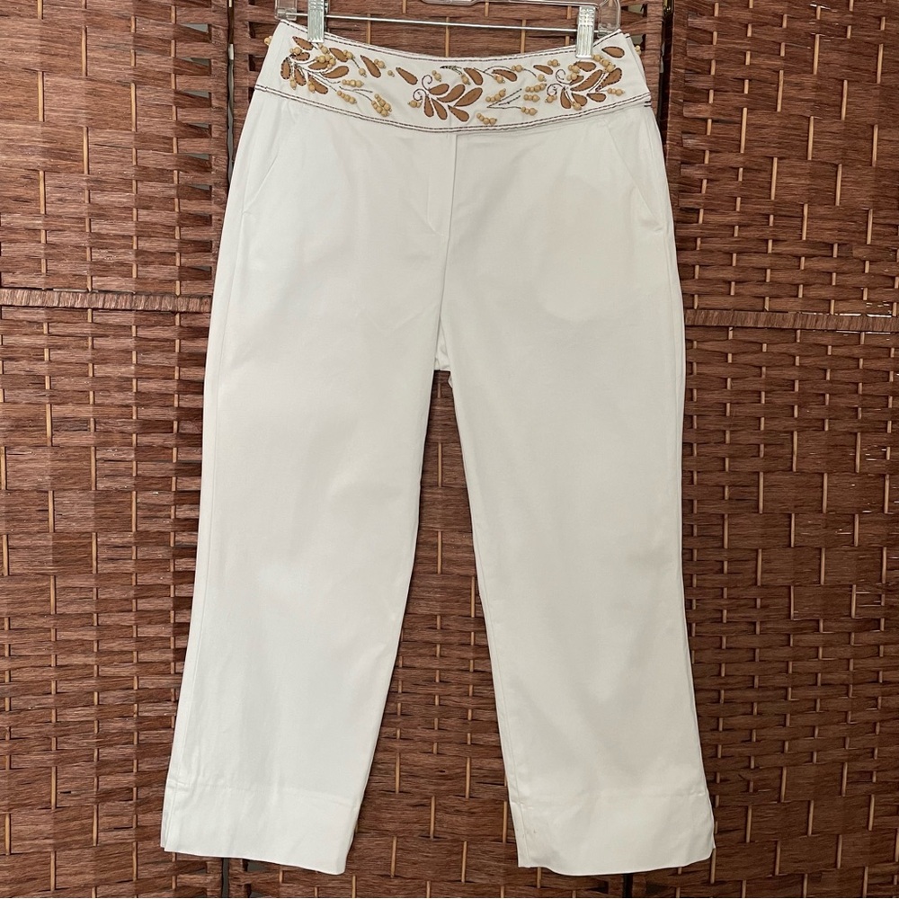 Larry Levine Stretch Women Crop Pants Embroidered, Embellished Waistband, Size 6